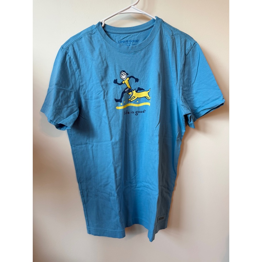 Life is Good Mens Crusher Tee Blue Jake Running With Dog Graphic T-Shirt Size M
